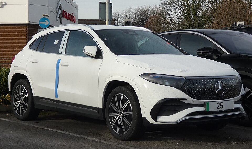 Mercedes EQA 250
